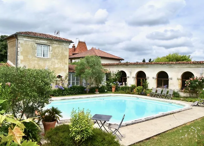 Дом отдыха Les Ecuries De Sever Saint-Sever (Landes)